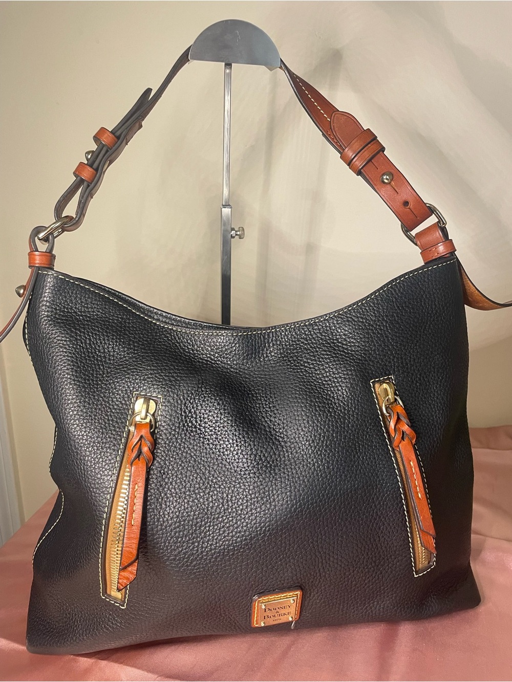 Authentic Dooney & Bourke Cooper hobo bag #083NC